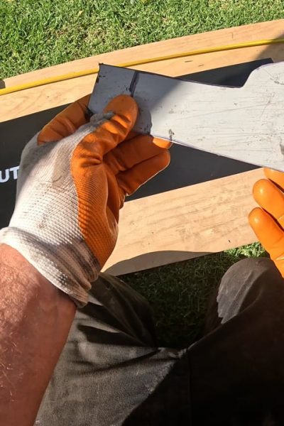 Cutting length on the ground to suit corner